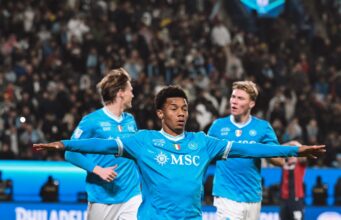 Nápoles se proclamó campeón de la Supercopa de Italia al vencer a Bolonia 2-0