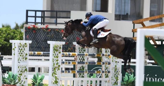Alonso Valdez Prado se consagró pentacampeón nacional en el Club Hípico Peruano