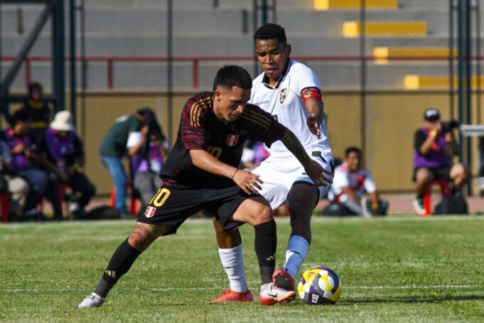Selección Peruana de Agremiados le ganó a Bolivia 2-0 en Chincha con goles de Magallanes y Soyer