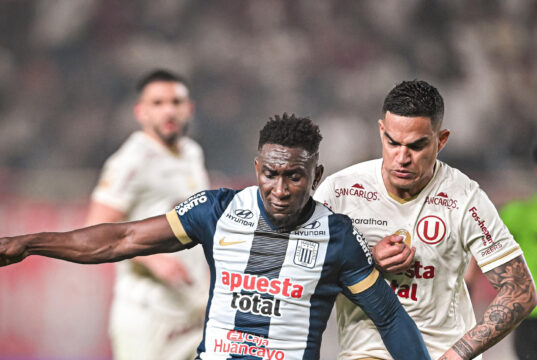 Universitario y Alianza Lima argumentan que ellos fueron los primeros en presentar los permisos respectivos