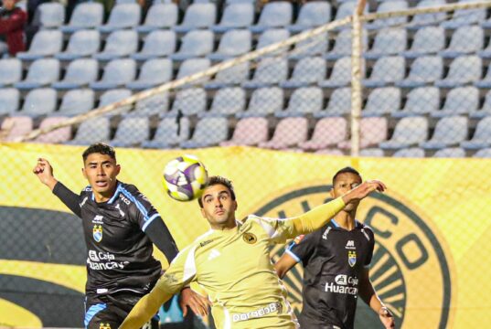 Confirmados horarios de Cristal y Cusco F.C. por el cupo a Perú 2 de la Copa Libertadores