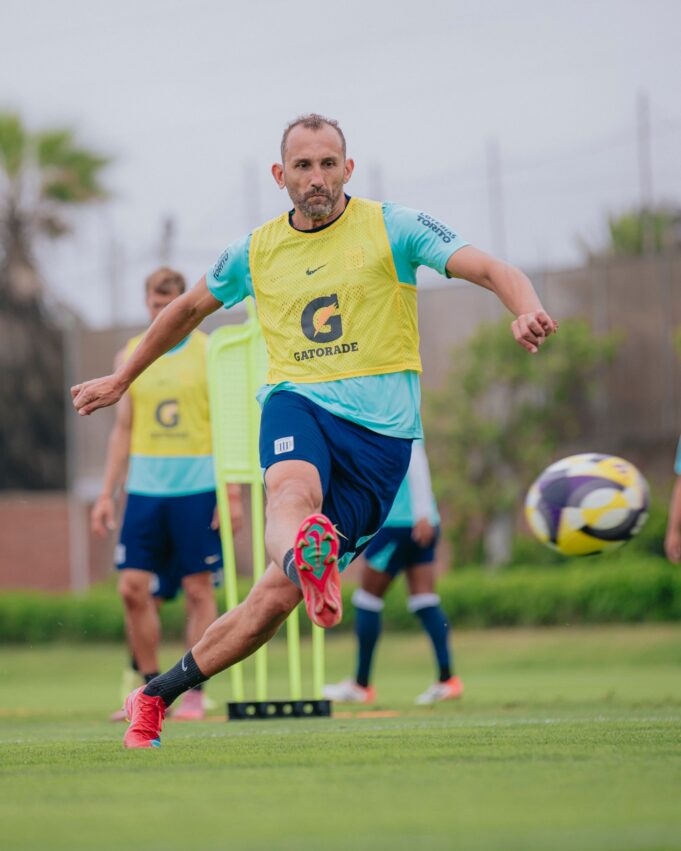 FC Cajamarca quiere contratar a Hernán Barcos para la temporada 2026