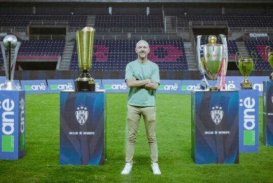 Este lunes será presentado español Javier Rabanal como entrenador de Universitario