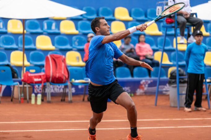 Perú aseguró medallas en el tenis jugando finales masculino y femenino este sábado de los Bolivarianos
