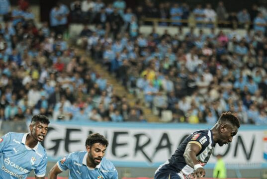 Cristal y Alianza Lima empataron 1-1 en la ida de los Playoffs y se define el sábado en Matute