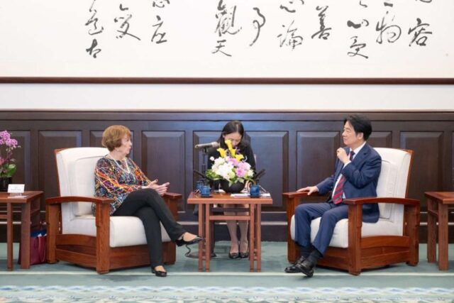 Presidente Lai Ching-te recibe en Taiwán a la delegación del Comité Nacional de Política Exterior Estadounidense