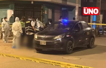 Sicarios ejecutan a extranjero con más de 10 balazos en taxi de Lurín