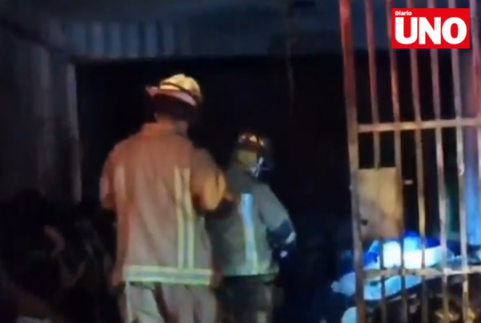 Extorsionadores incendian almacén textil en Carabayllo tras negativa de pago de cupos