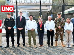 Perú y EE.UU. incineran 8.8 toneladas de droga en operación conjunta contra el narcotráfico