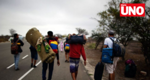 Perú expulsa a más de 100 migrantes irregulares: la operación que terminó en crisis humanitaria en la frontera