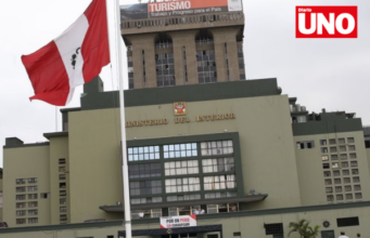 Gobierno retira a 25 oficiales generales de la Policía Nacional en renovación anual de cuadros