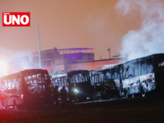Incendio arrasa con 17 buses en cochera de Ate y deja a decenas de trabajadores sin sustento