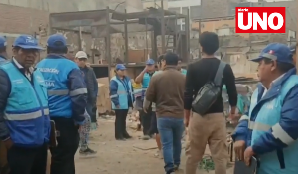 Municipalidad interviene almacén clandestino en Mesa Redonda con mercadería navideña