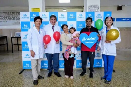 ESSALUD: Salvan la vida a niña de dos años que aspiró alfiler