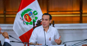 Docentes universitarios piden que presidente Jeri firme ley que reconoce experiencia en profesores