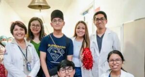 HOSPITAL GUILLERMO ALMENARA: Adolescente de 15 años derrota el cáncer