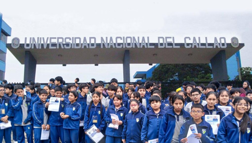 65 escolares de un mismo colegio celebran Navidad con ingreso a Universidad Nacional del Callao