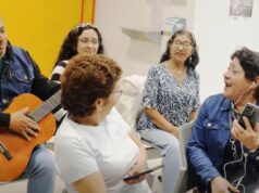 Pensionistas de la ONP llenan de espíritu navideño a la institución con emotiva activación