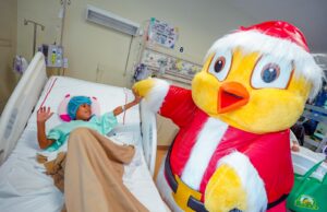 Roky’s comparte alegría a menores pacientes del Hospital del Niño
