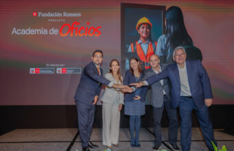 Minedu: estudiantes y egresados de secundaria podrán acceder a 400 mil becas virtuales