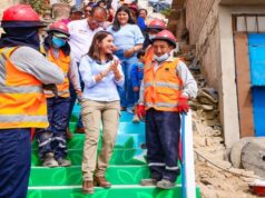Ministra del Midis supervisó mantenimiento de escaleras en asentamientos humanos