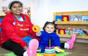 Midis entrega kits de abrigo a cerca de 82 mil niños del programa Cuna Más para protegerlos de las heladas y del friaje