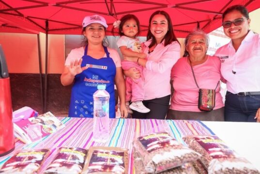 Ministra del Midis, Lesly Shica, impulsa emprendimientos de usuarios de los programas sociales