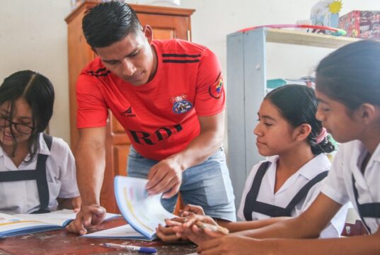 Más de 476 mil estudiantes se benefician con el fortalecimiento de la educación en zonas de frontera