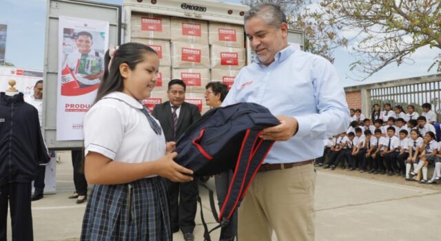 Lambayeque: inician distribución de más de 13 mil kits escolares elaborados por MYPE peruanas