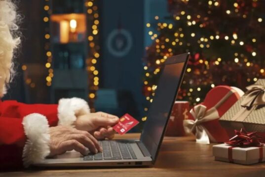 Ofertas engañosas y enlaces trampa: así son las estafas durante la temporada navideña