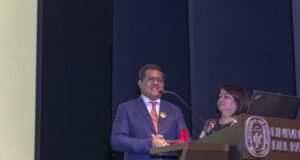 Presidente del Directorio de Caja Huancayo reconocido como embajador de los Premios +50 Emprende Perú