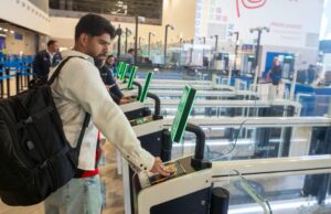 Migraciones amplía uso de e-gates para todos los extranjeros en salidas internacionales