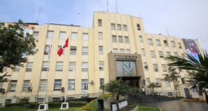 Minsa advierte conspiración para bloquear licitaciones