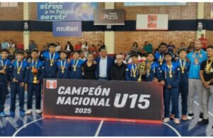 Huancayo: alumnos del colegio y club Claretiano Campeón Nacional de Basketball U15