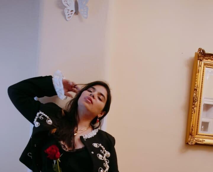 Zully Pinchi lanza octavo libro, El Poemario «Te Quiero» como regalo de Navidad para los corazones enamorados