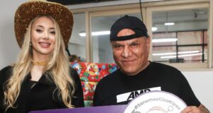 Mauricio Diez Canseco y Aixa Sosa apoyan a niños de ANIQUEM