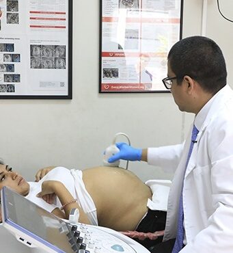 ¡Milagro de Navidad! Médicos del Minsa salvan la vida de un bebé de 26 semanas de edad gestacional con tumor pulmonar