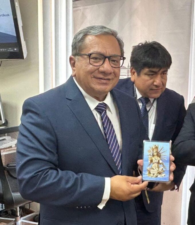 Congresista Carlos Anderson falleció a los 65 años