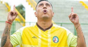Christian Cueva: «Vengo con ilusión y poder disfrutar del fútbol con Juan Pablo II»