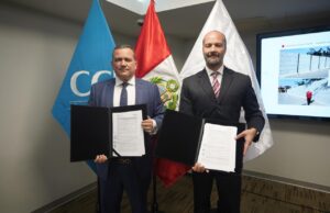 Pronied y la Cámara de Comercio de Lima firman convenio que mejorará infraestructura educativa
