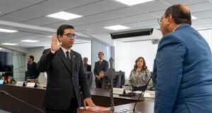 Consejero de Sunedu defiende su designación y denuncia intereses políticos en la institución.