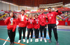 Ministro de Educación supervisa servicios educativos y promueve el deporte formativo en La Libertad