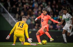 Barcelona y Arsenal comandan las Ligas de España e Inglaterra tras triunfos logrados