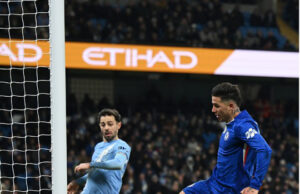 Manchester City dejó dos puntos valiosos al empatar en casa con Chelsea 1-1 en la Premier League