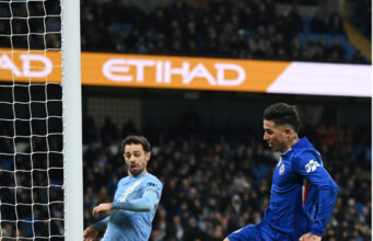 Manchester City dejó dos puntos valiosos al empatar en casa con Chelsea 1-1 en la Premier League