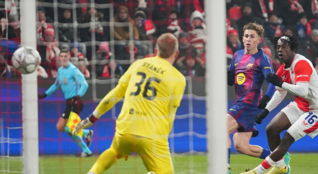 Barcelona goleó al Slavia Praga 4-2 de visitante pero aún no clasifica directo a octavos de Champions