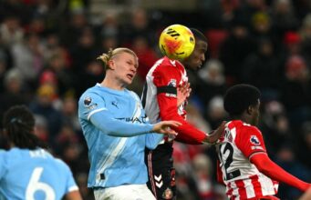 Manchester City dejó dos puntos valiosos en su visita al Sunderland (0-0) y quedó a cuatro del líder Arsenal