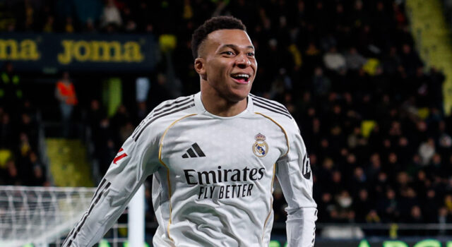 Real Madrid pasó a ser líder de la Liga de España al derrotar como visitante al Villarreal 2-0