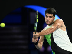 Carlos Alcaraz venció al local De Miñaur y está en semifinales del Abierto de Australia