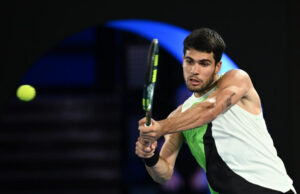 Carlos Alcaraz venció al local De Miñaur y está en semifinales del Abierto de Australia